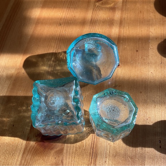 ANTIQUE TEAL GLASS INK BOTTLES VICTORIAN ICE BLUE LOT OF 3 VINTAGE SCARCE! - Picture 7 of 15